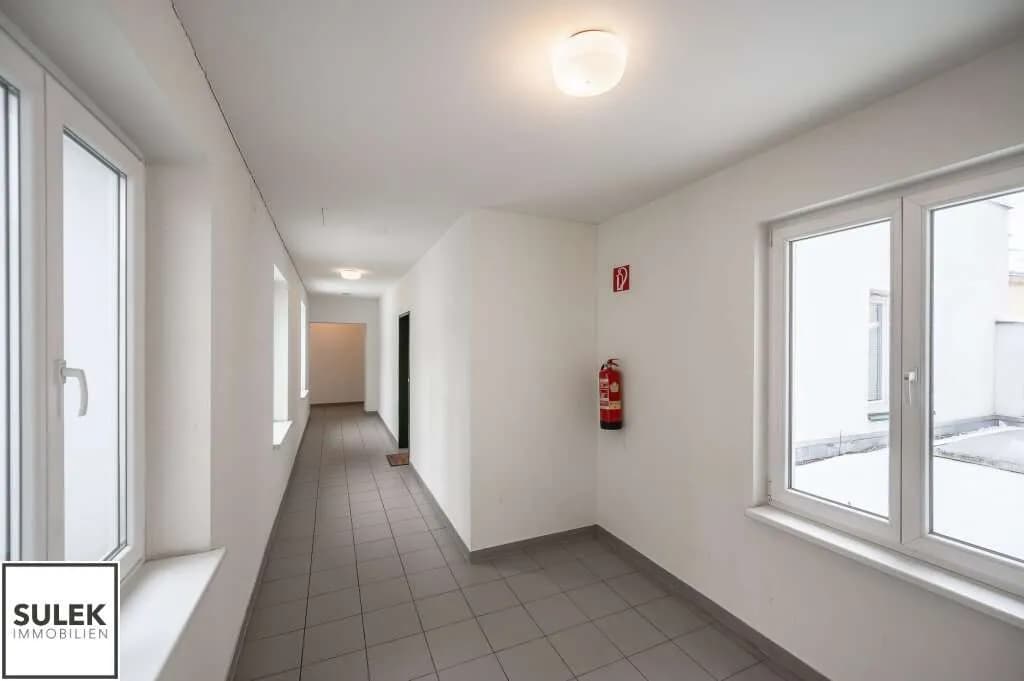 Gewerbeimmobilie kaufen in Wiener Neustadt – 1 370 m², € 2.090.000 – Bild 20 von 33