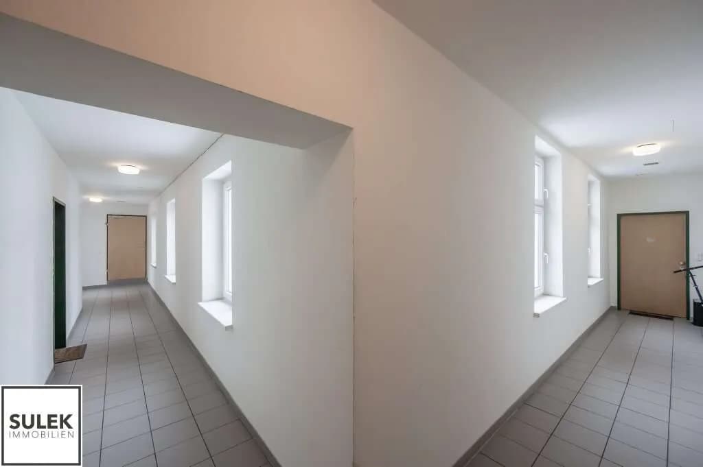 Gewerbeimmobilie kaufen in Wiener Neustadt – 1 370 m², € 2.090.000 – Bild 22 von 33