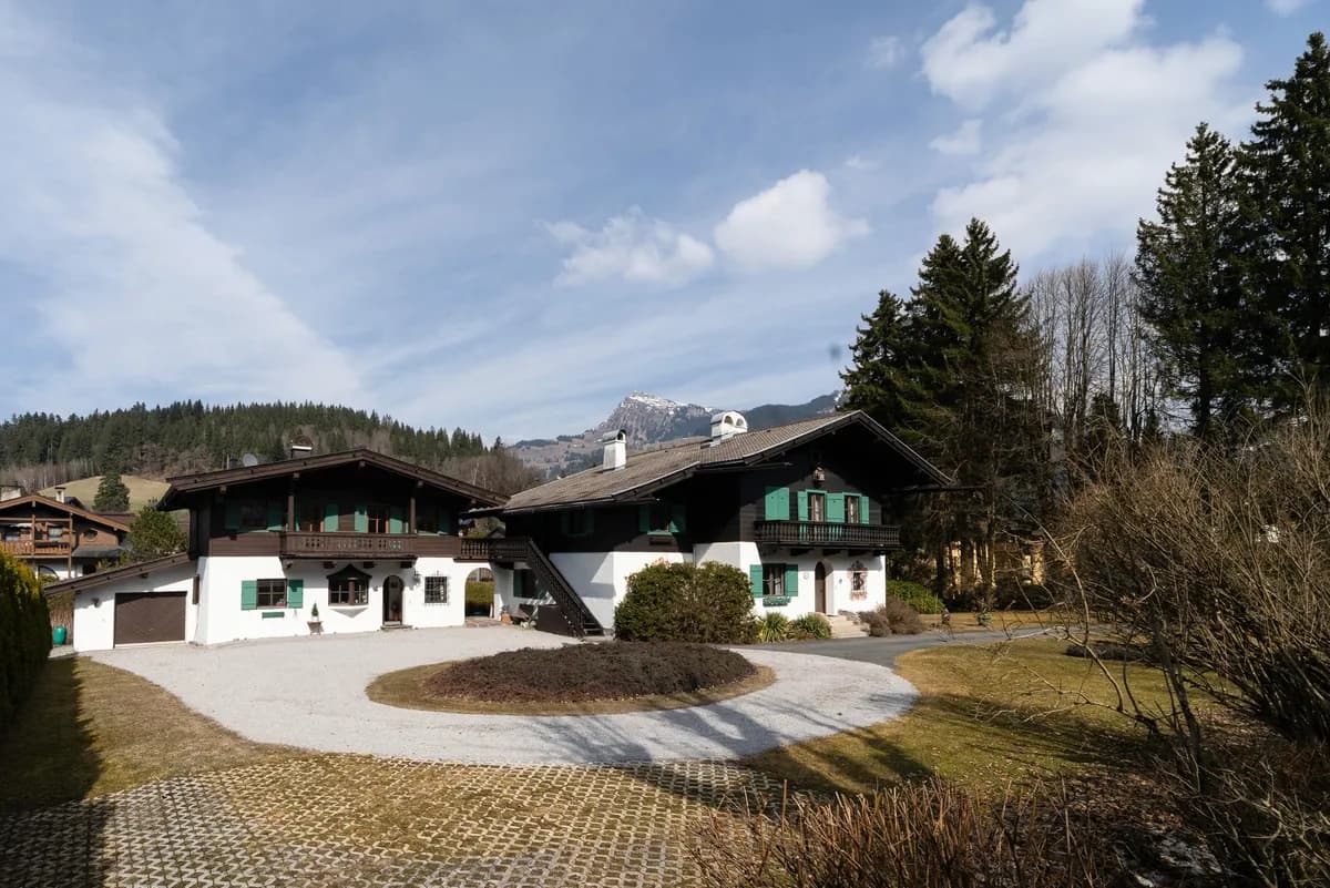 Grundstück kaufen in Kitzbühel – 3 003 m², € 7.500.000