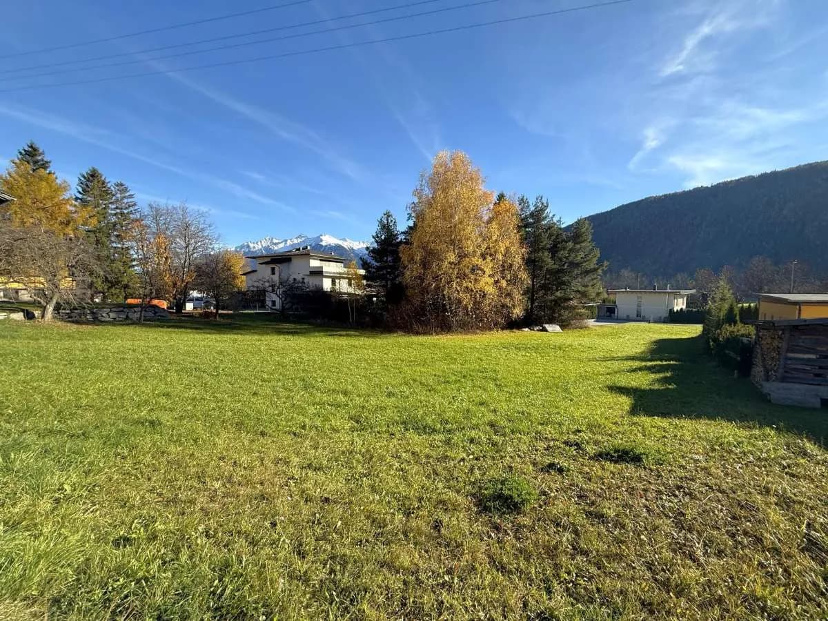 Grundstück kaufen in Imst – 1 095 m², € 657.000