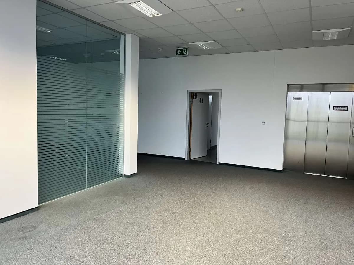 Gewerbeimmobilie mieten in Graz-Umgebung – 985 m², € 14.939 – Bild 8 von 22
