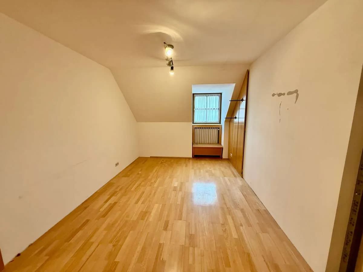 13-Zimmer-Haus kaufen in Korneuburg – 438,1 m², € 1.350.000 – Bild 11 von 16