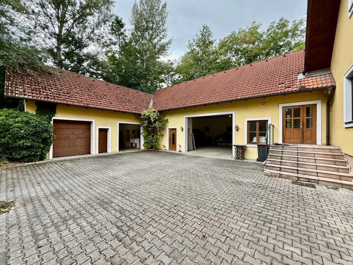 13-Zimmer-Haus kaufen in Korneuburg – 438,1 m², € 1.350.000 – Bild 16 von 16