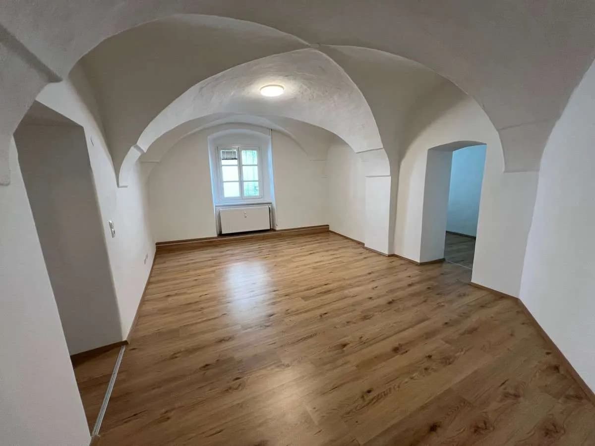 Gewerbeimmobilie kaufen in Melk – 831 m², € 520.000