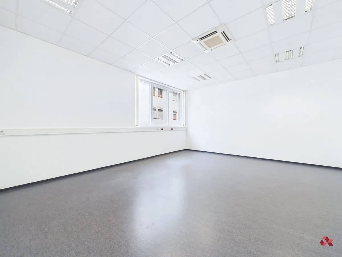 Gewerbeimmobilie mieten in Kufstein – 34 m², € 600 – Bild 3 von 12