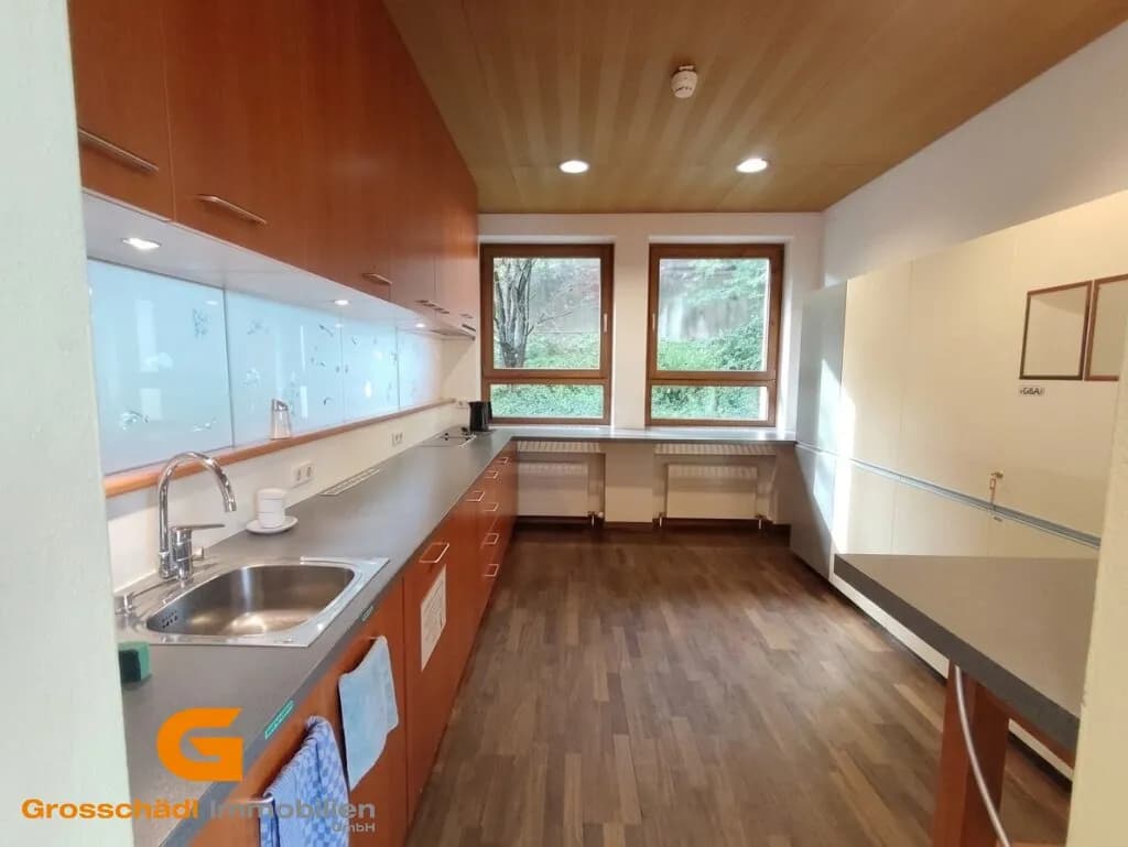 Gewerbeimmobilie mieten in Hallein – 1 079 m², € 7.558 – Bild 4 von 6