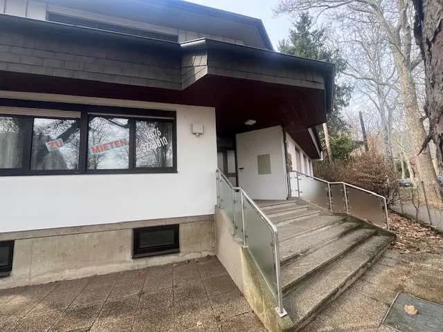 13-Zimmer-Gewerbeimmobilie mieten in Graz – 390 m², € 3.200 – Bild 1 von 49