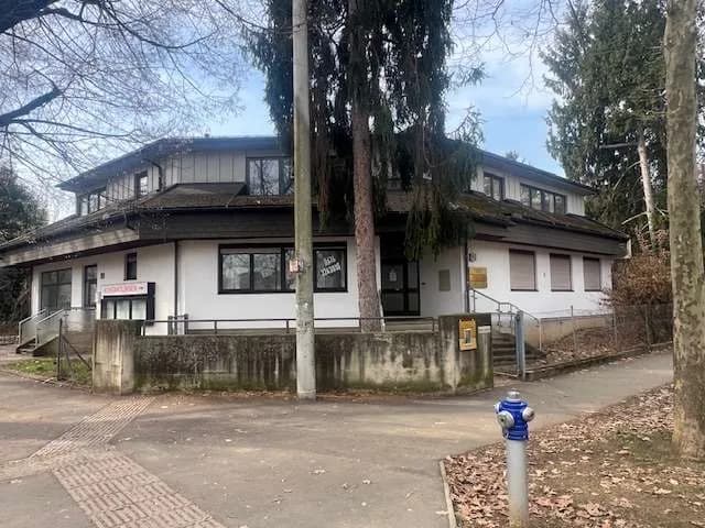 13-Zimmer-Gewerbeimmobilie mieten in Graz – 390 m², € 3.200 – Bild 3 von 49