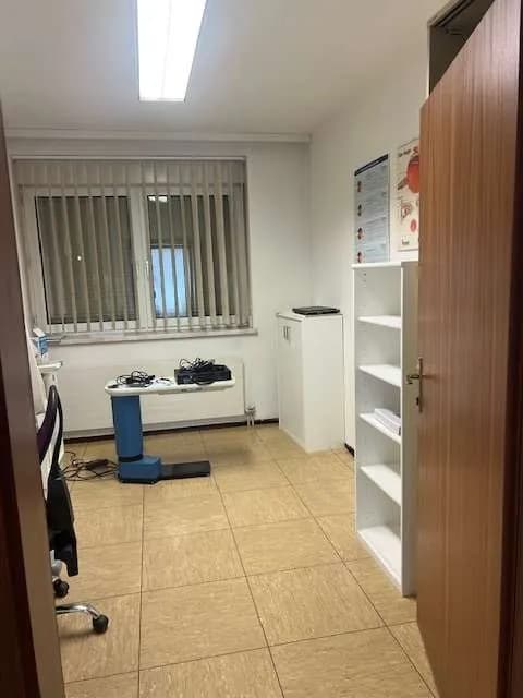 13-Zimmer-Gewerbeimmobilie mieten in Graz – 390 m², € 3.200 – Bild 16 von 49