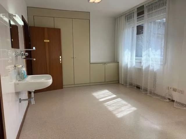13-Zimmer-Gewerbeimmobilie mieten in Graz – 390 m², € 3.200 – Bild 19 von 49