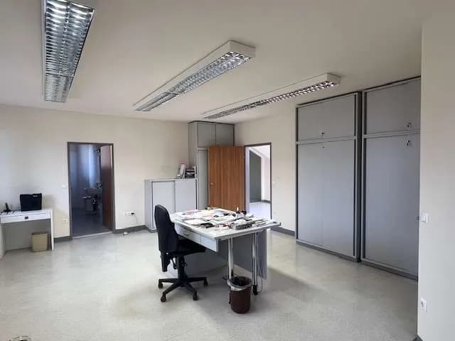 13-Zimmer-Gewerbeimmobilie mieten in Graz – 390 m², € 3.200 – Bild 33 von 49