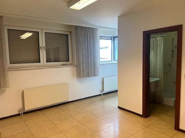 13-Zimmer-Gewerbeimmobilie mieten in Graz – 390 m², € 3.200 – Bild 47 von 49