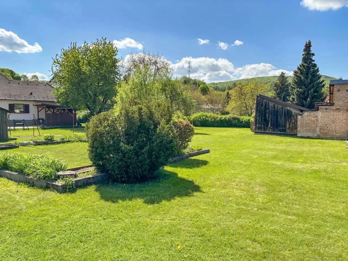 Grundstück kaufen in Baden – 600 m², € 135.000