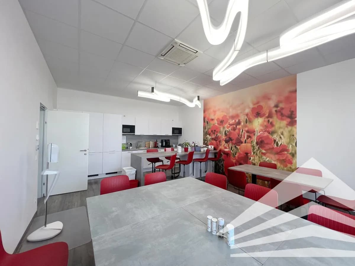 12-Zimmer-Gewerbeimmobilie mieten in Linz Land – 470 m², € 6.486