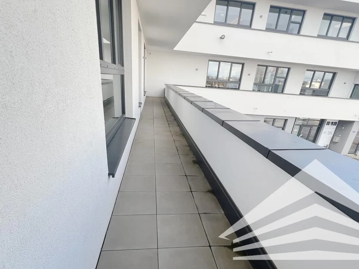 12-Zimmer-Gewerbeimmobilie mieten in Linz Land – 470 m², € 6.486 – Bild 9 von 12