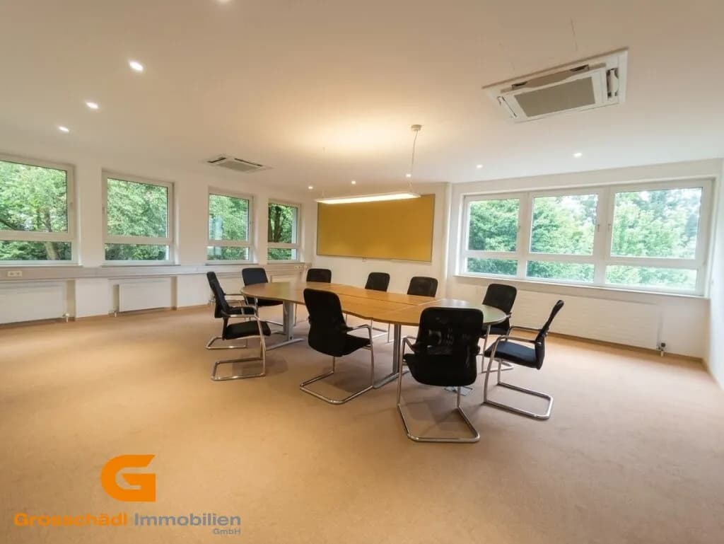 Gewerbeimmobilie mieten in Hallein – 543 m², € 4.347