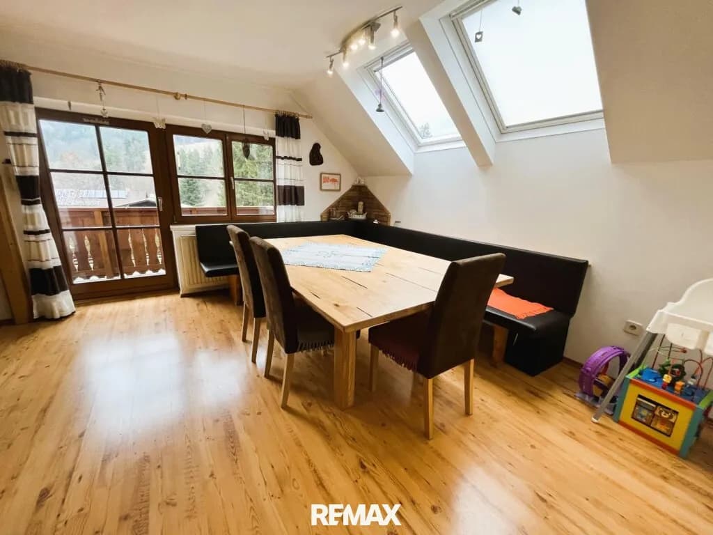 6-Zimmer-Haus kaufen in Neunkirchen – 202 m², € 439.000 – Bild 3 von 50
