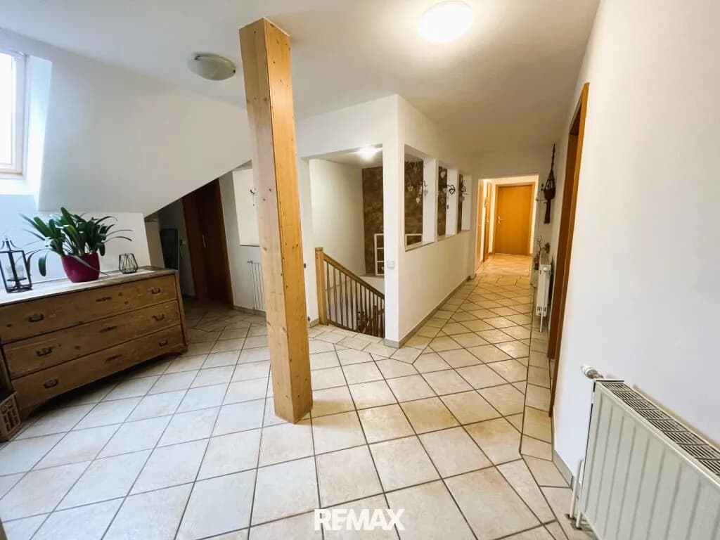 6-Zimmer-Haus kaufen in Neunkirchen – 202 m², € 439.000 – Bild 11 von 50
