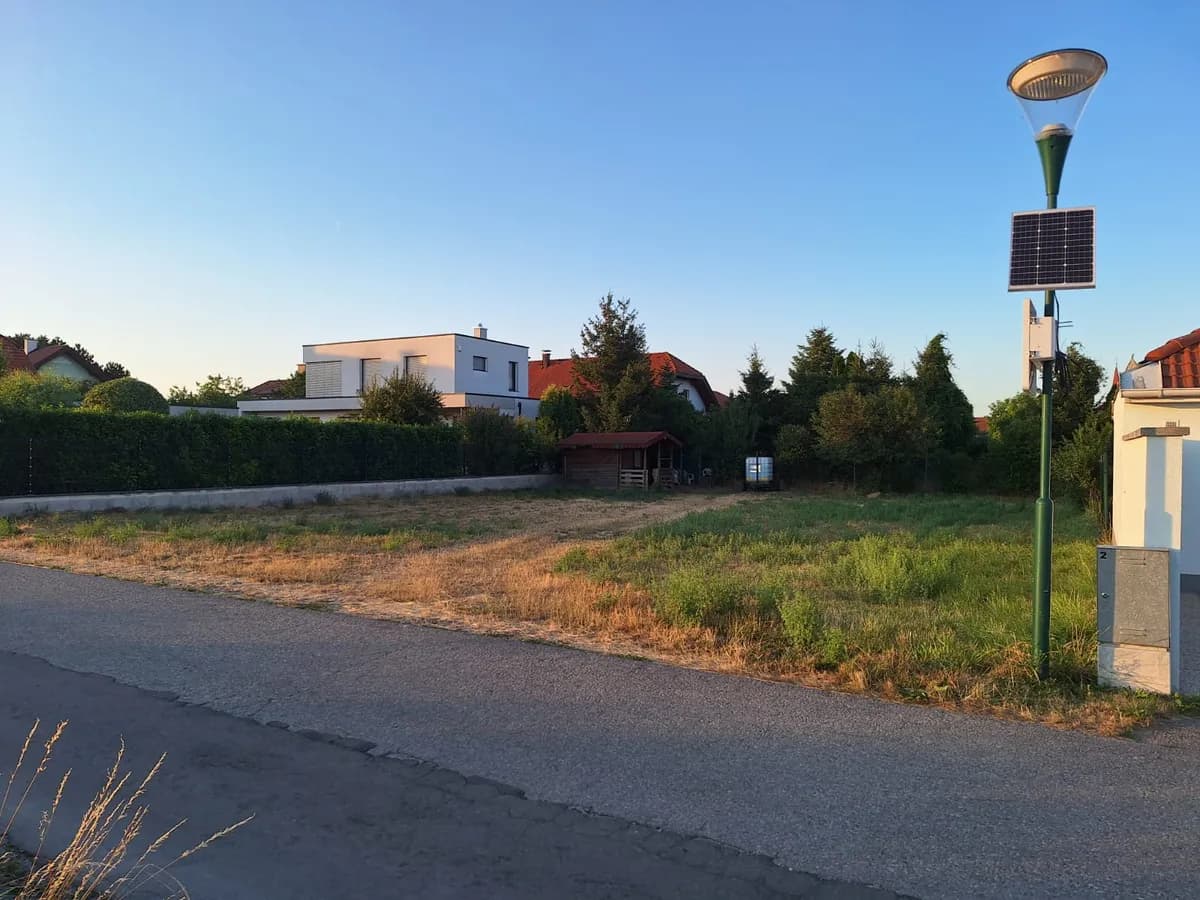 Grundstück kaufen in Wiener Neustadt Land – 792 m², € 260.000