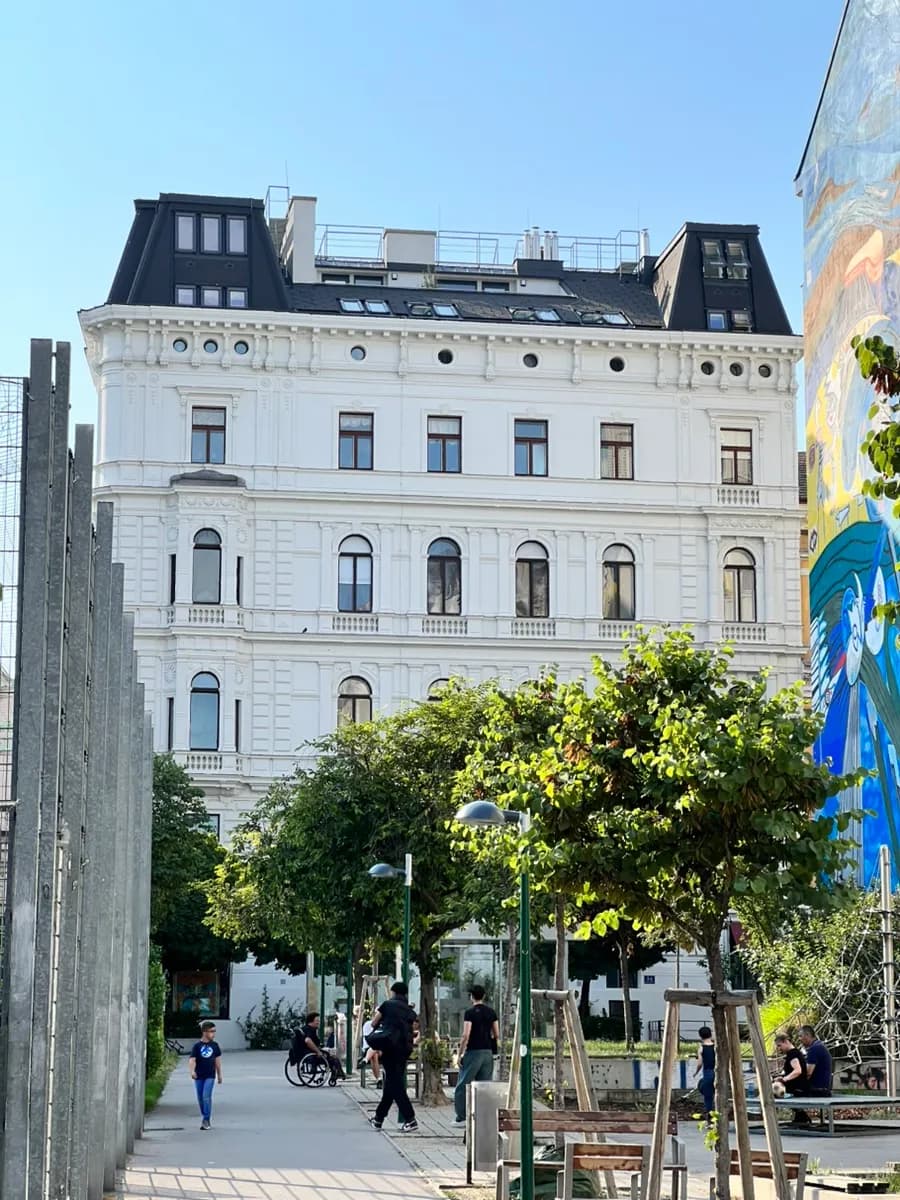 5-Zimmer-Wohnung mieten in Wien – 147 m², € 4.000 – Bild 39 von 41