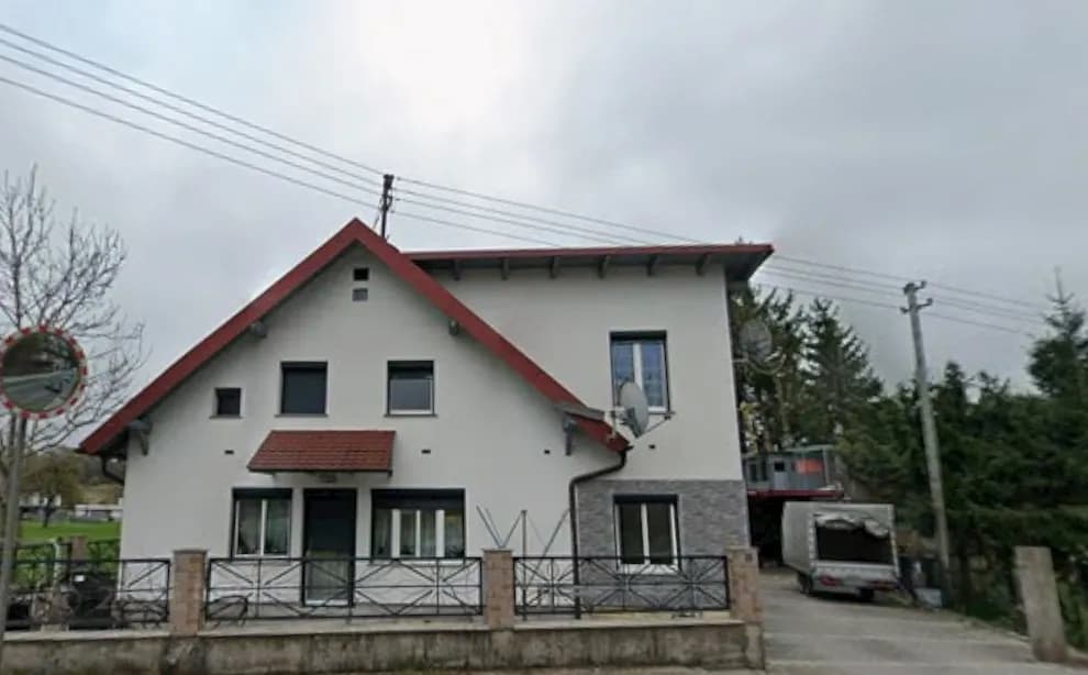 7-Zimmer-Haus mieten in Vöcklabruck – 180 m², € 1.600