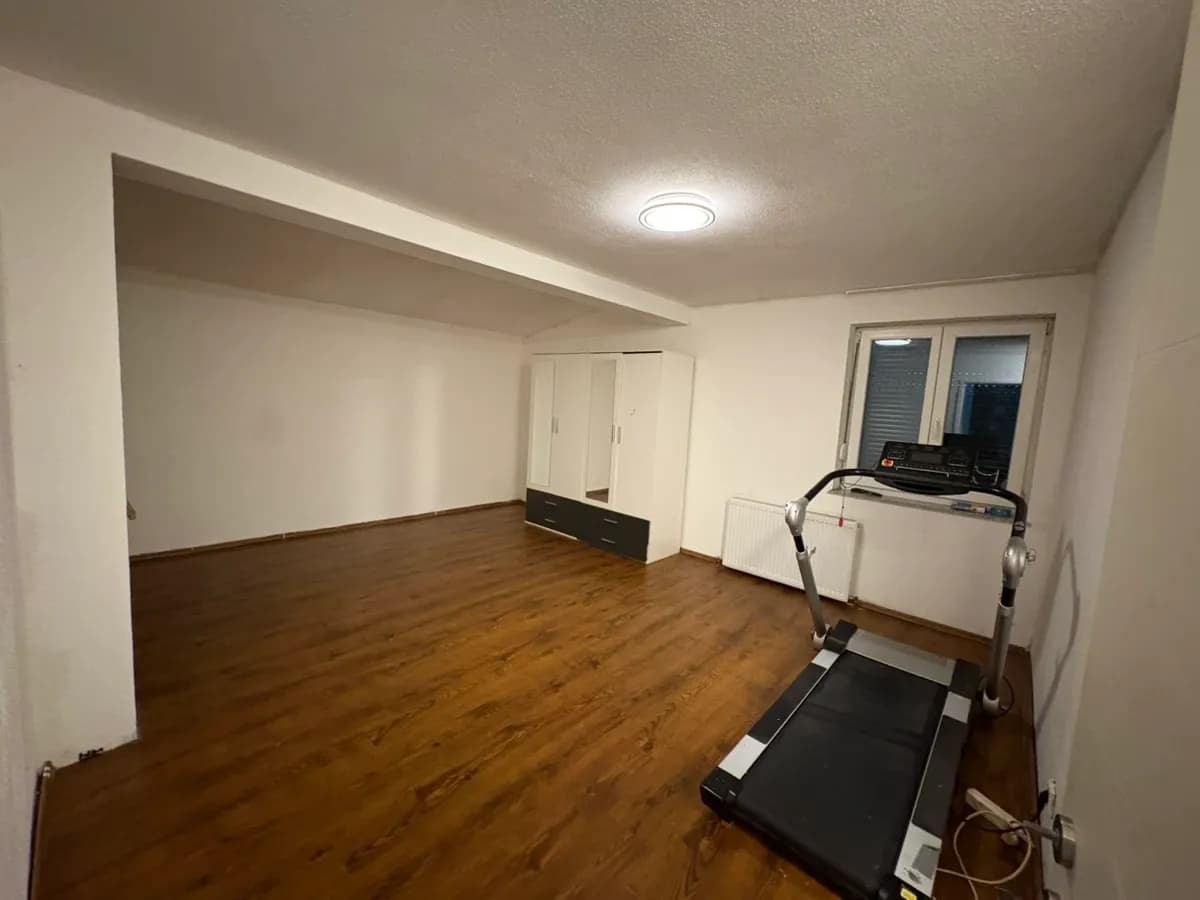 7-Zimmer-Haus mieten in Vöcklabruck – 180 m², € 1.600 – Bild 8 von 29