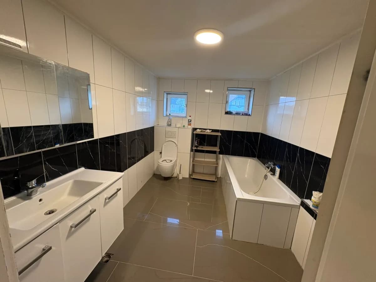 7-Zimmer-Haus mieten in Vöcklabruck – 180 m², € 1.600 – Bild 11 von 29
