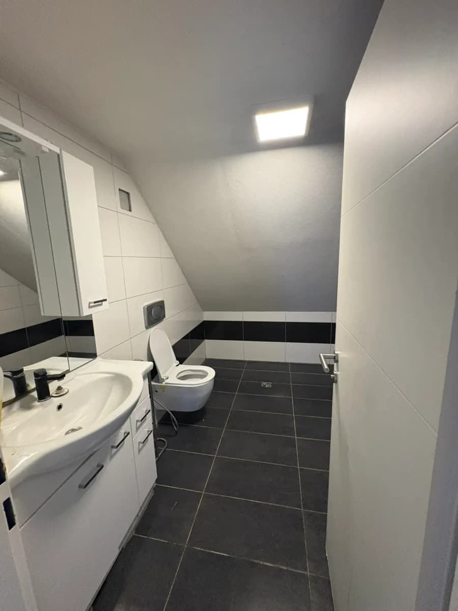 7-Zimmer-Haus mieten in Vöcklabruck – 180 m², € 1.600 – Bild 24 von 29