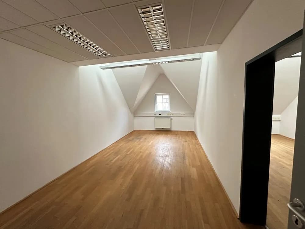 Gewerbeimmobilie mieten in Graz – 290 m², € 11