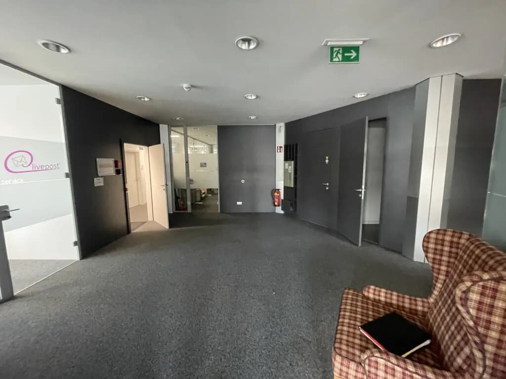 1-Zimmer-Gewerbeimmobilie mieten in Vöcklabruck – 36 m², € 378 – Bild 7 von 8