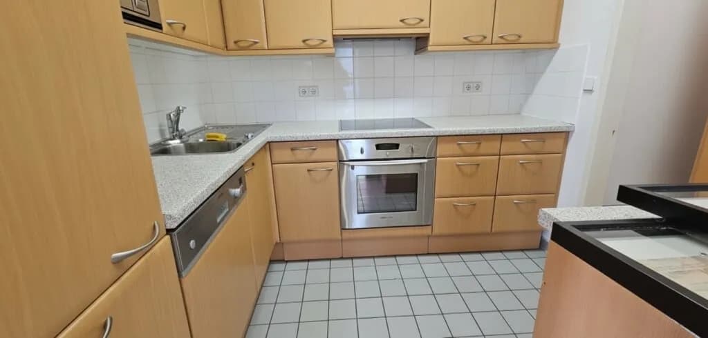 6-Zimmer-Gewerbeimmobilie mieten in Wien – 185 m², € 2.338 – Bild 7 von 12