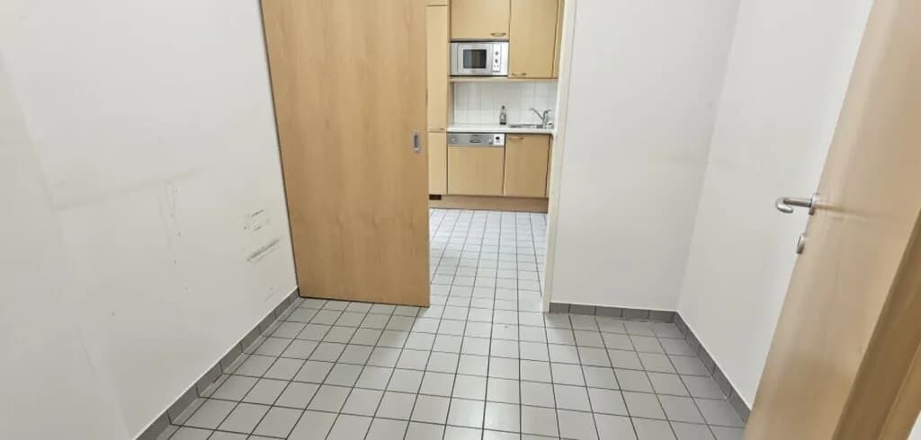 6-Zimmer-Gewerbeimmobilie mieten in Wien – 185 m², € 2.338 – Bild 8 von 12