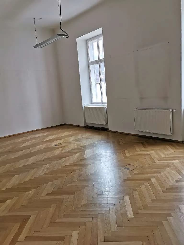 8-Zimmer-Gewerbeimmobilie mieten in Leoben – 300 m², € 3.760 – Bild 2 von 14