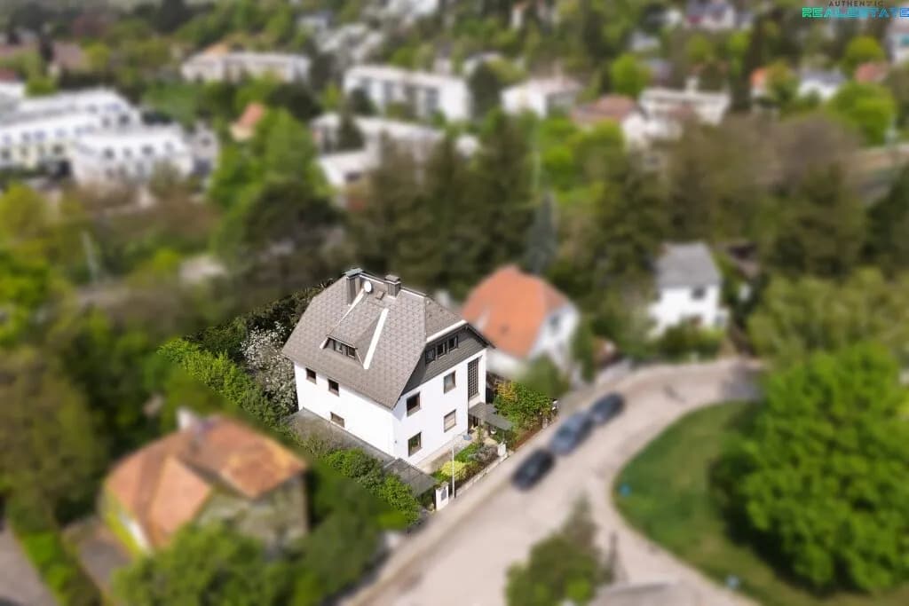 10-Zimmer-Gewerbeimmobilie kaufen in Wien – 251 m², € 770.000 – Bild 1 von 33