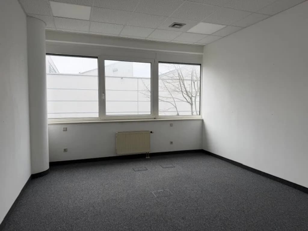 4-Zimmer-Gewerbeimmobilie mieten in Linz – 109 m², € 963 – Bild 6 von 17