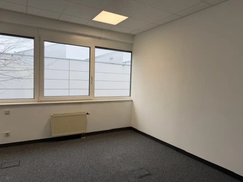 4-Zimmer-Gewerbeimmobilie mieten in Linz – 109 m², € 963 – Bild 9 von 17
