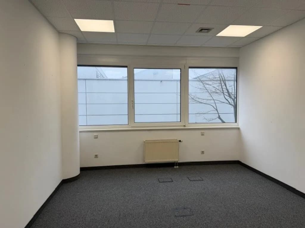 4-Zimmer-Gewerbeimmobilie mieten in Linz – 109 m², € 963 – Bild 11 von 17