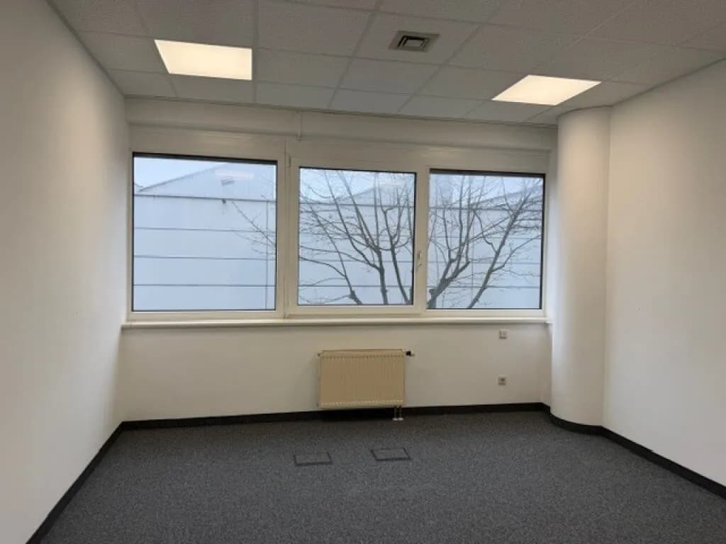 4-Zimmer-Gewerbeimmobilie mieten in Linz – 109 m², € 963 – Bild 12 von 17