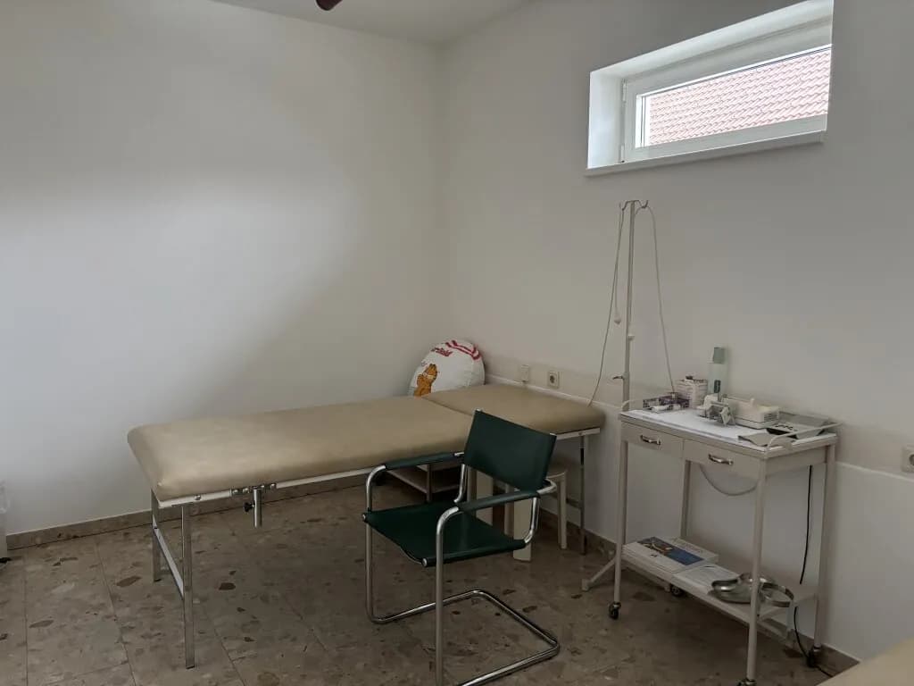 7-Zimmer-Gewerbeimmobilie mieten in Oberwart – 230 m², € 2.027 – Bild 17 von 25