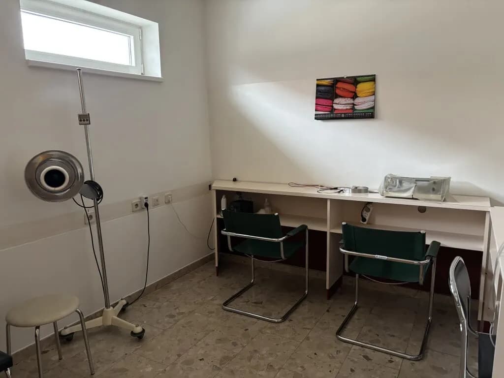 7-Zimmer-Gewerbeimmobilie mieten in Oberwart – 230 m², € 2.027 – Bild 18 von 25