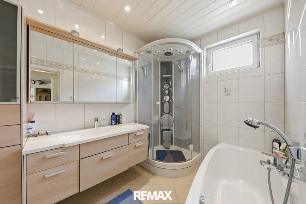 5-Zimmer-Haus kaufen in Hollabrunn – 151 m², € 349.900 – Bild 12 von 27