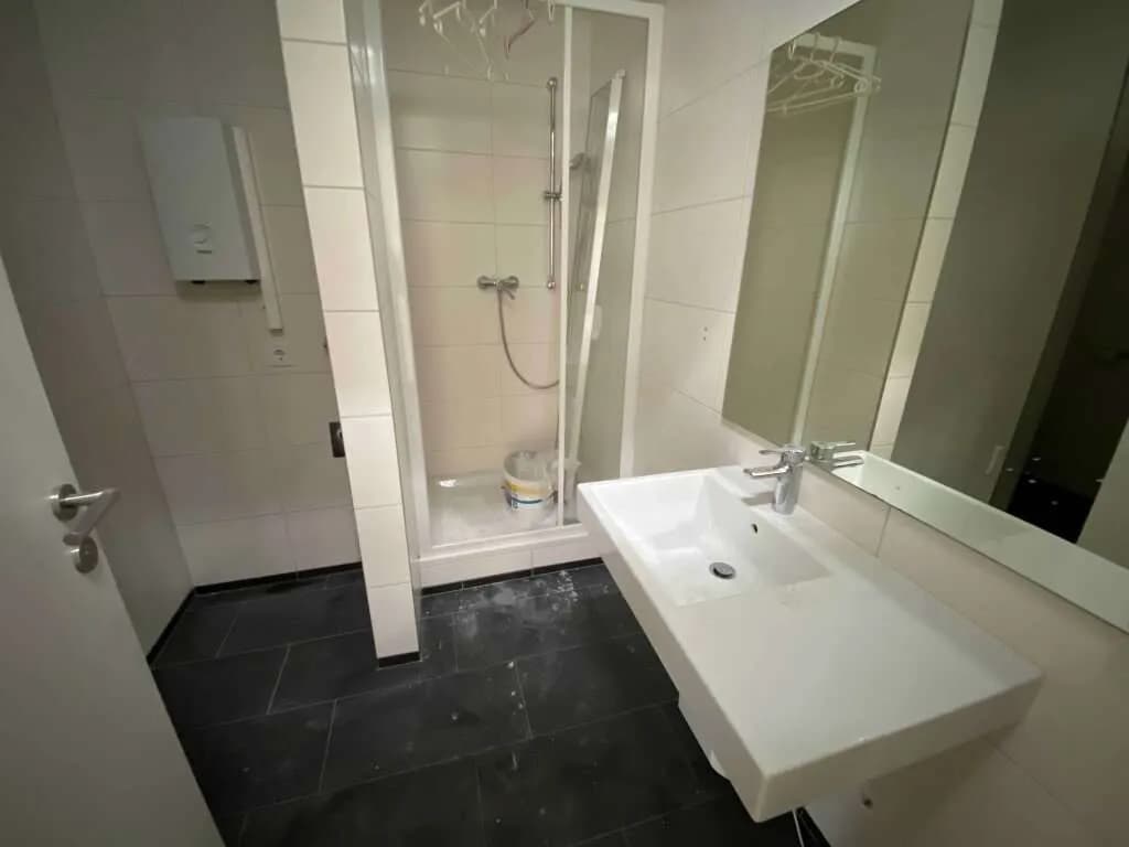 10-Zimmer-Gewerbeimmobilie mieten in Linz – 480 m², € 8.400 – Bild 4 von 13