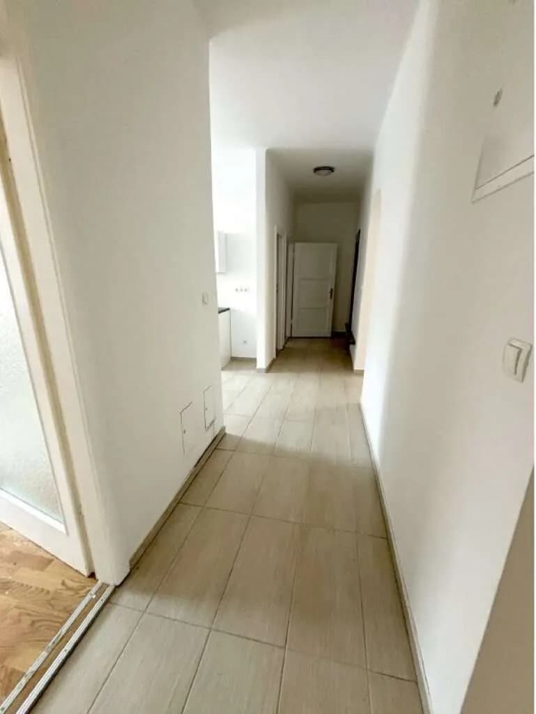 3-Zimmer-Gewerbeimmobilie mieten in Neunkirchen – 80 m², € 783 – Bild 8 von 9