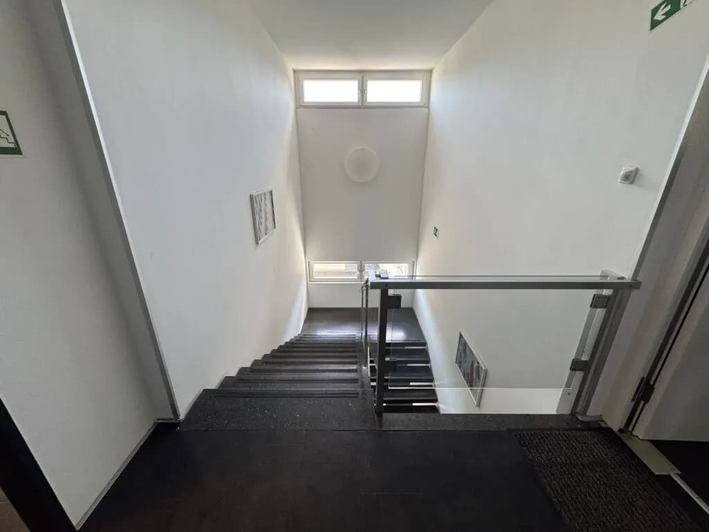 Gewerbeimmobilie mieten in Linz – 223 m², € 3.385 – Bild 19 von 20
