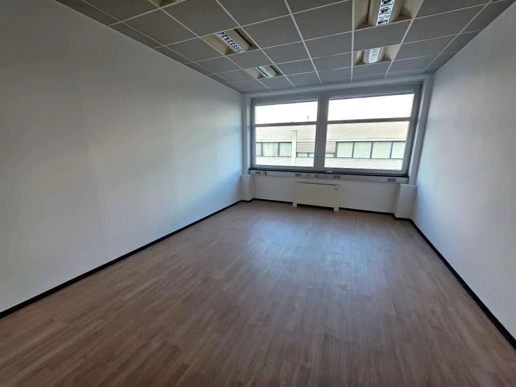 27-Zimmer-Gewerbeimmobilie mieten in Wien – 1 200 m², € 8.400 – Bild 5 von 9