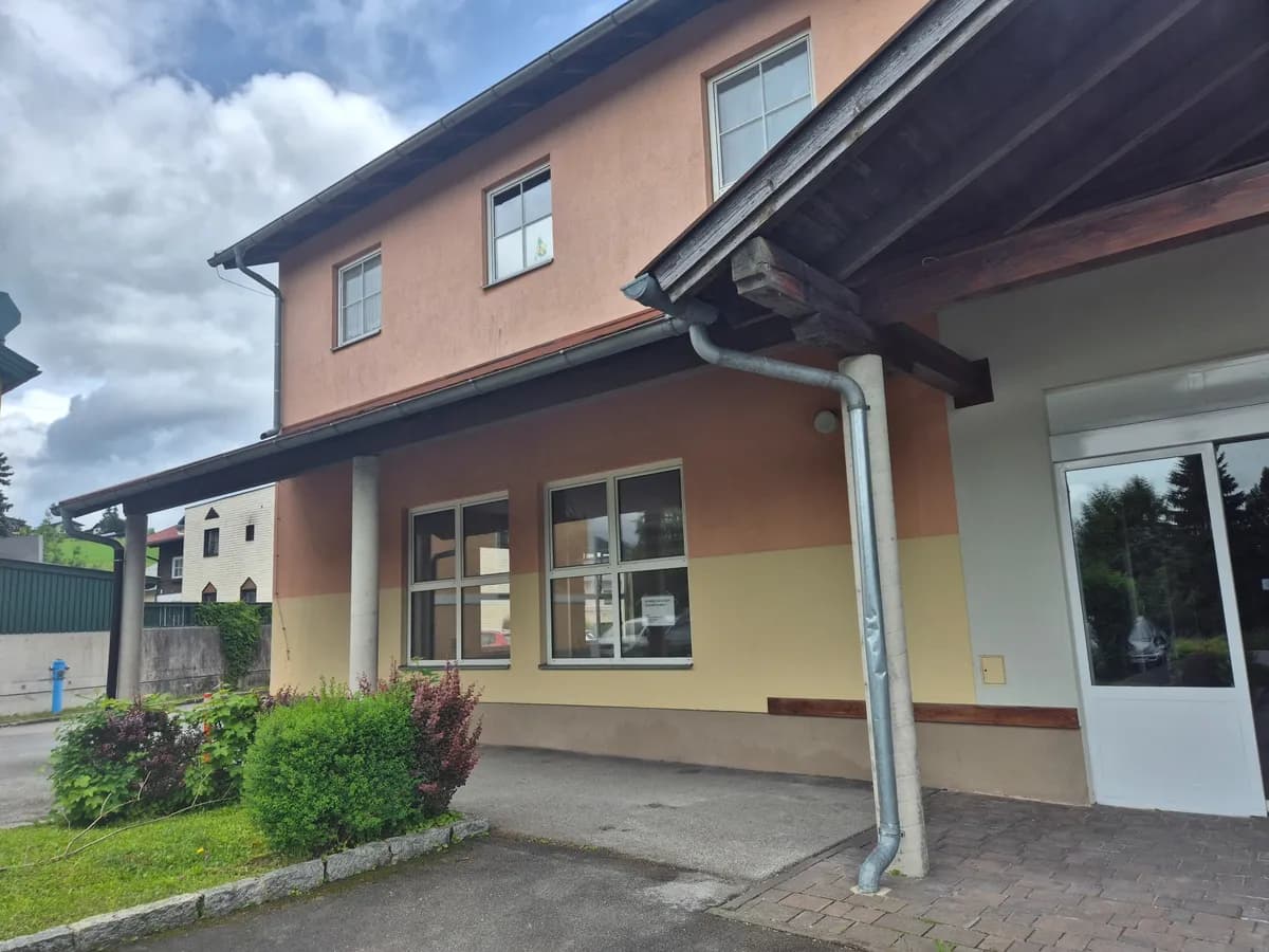 Gewerbeimmobilie mieten in Hallein – 179 m², € 9 – Bild 3 von 12