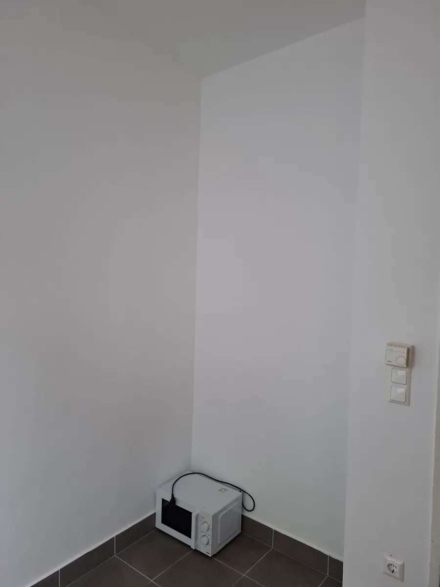 1-Zimmer-Gewerbeimmobilie mieten in Gänserndorf – 12 m², € 250 – Bild 3 von 12