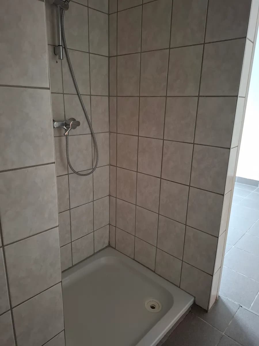 1-Zimmer-Gewerbeimmobilie mieten in Gänserndorf – 12 m², € 250 – Bild 8 von 12