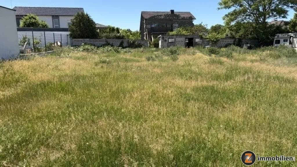 Grundstück kaufen in Wiener Neustadt Land – 838 m², € 295.000 – Bild 2 von 2
