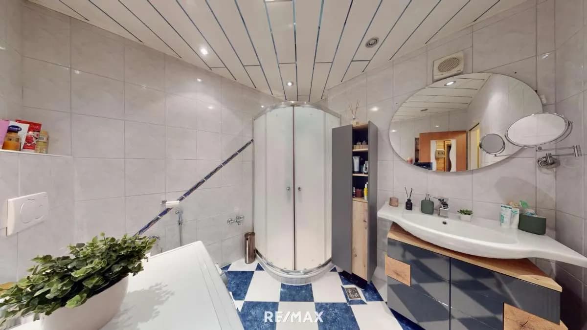 4-Zimmer-Wohnung kaufen in Linz – 93 m², € 369.000 – Bild 2 von 8